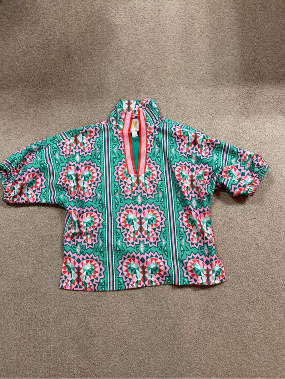 Emily McCarthy XS Womens Green & Pink Patterned V-Neck Blouse
